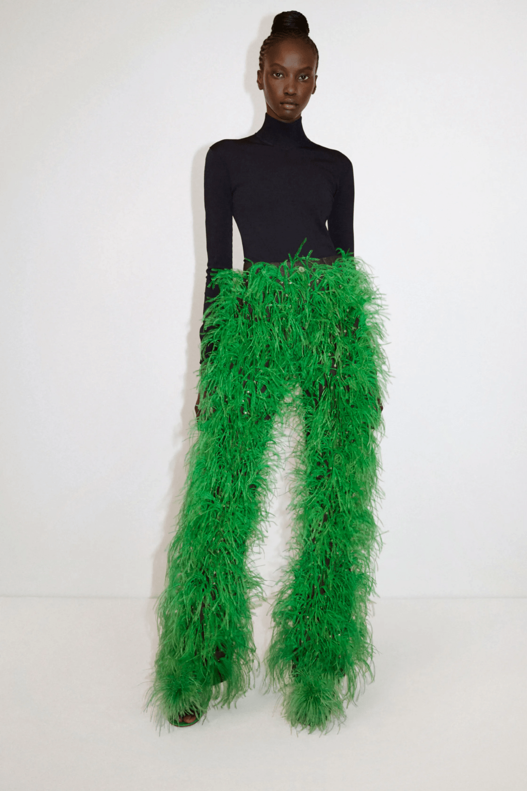 科技|2021年度最火的科技绿色，谁穿谁高级