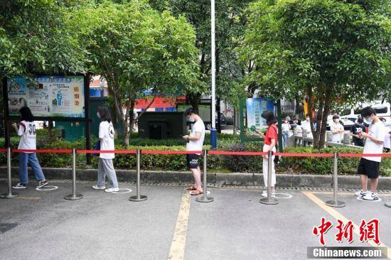 免疫|湖南张家界武陵源区15至17岁人群集中接种新冠疫苗