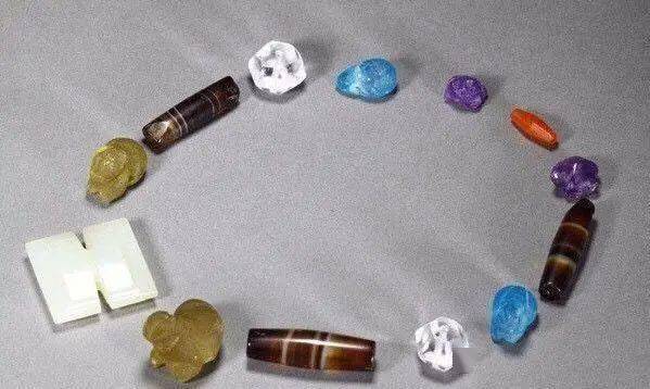 古代玉器中的工字佩