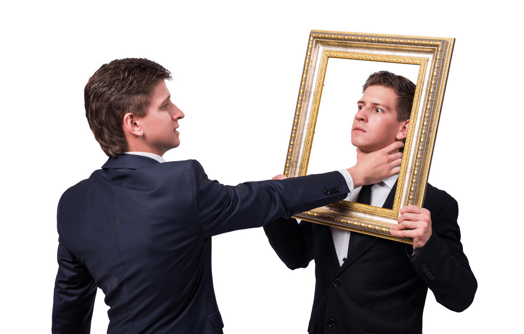 后很|许多父母不愿承认：二胎小时候是玩伴，长大后很容易变“仇人”