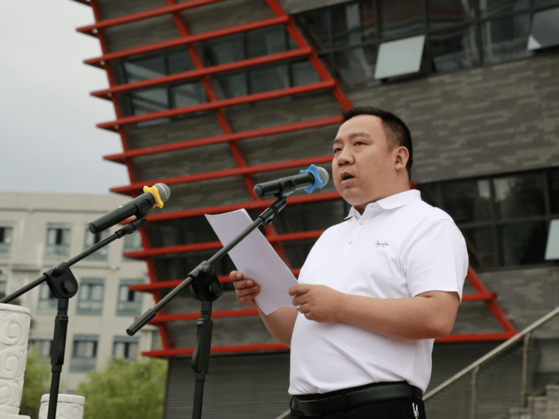 铜仁一中隆重举行20212022学年度第一学期开学典礼