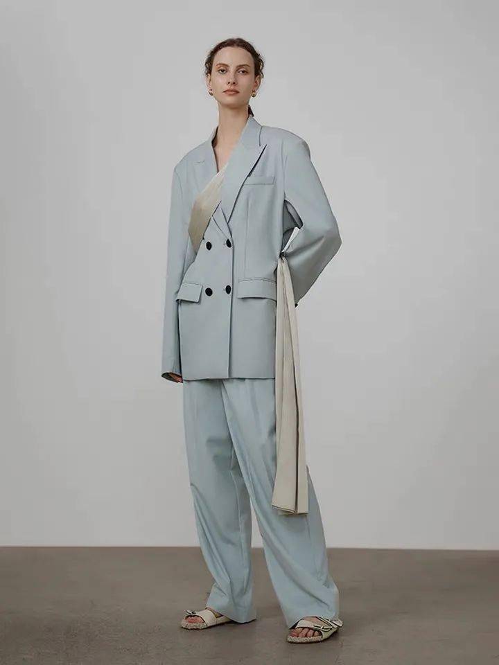 什么|换季穿什么？进来抄年轻人的答案