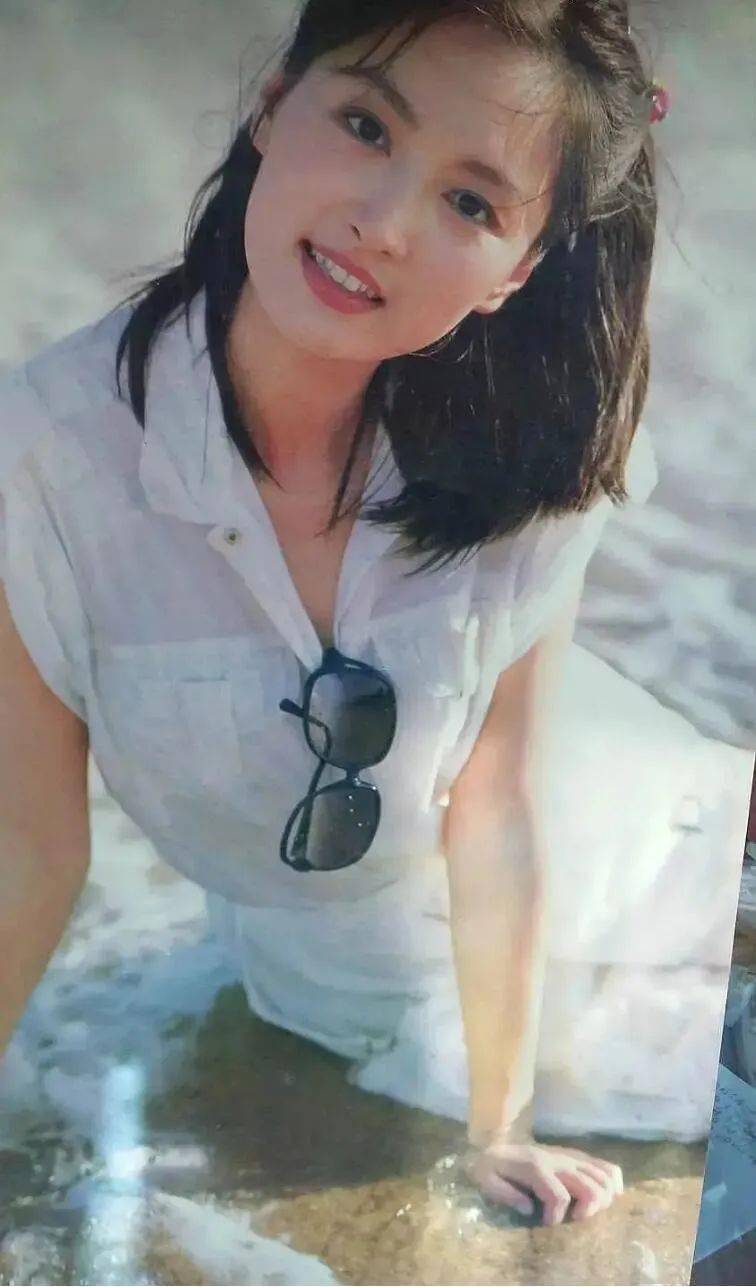 殷亭如颜丙燕夏莎莎夏菁魏蓉谭晓燕宋佳石兰瞿颖刘晓庆胡冠珍侯俊杰