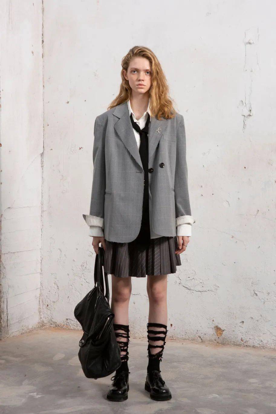 什么|换季穿什么？进来抄年轻人的答案