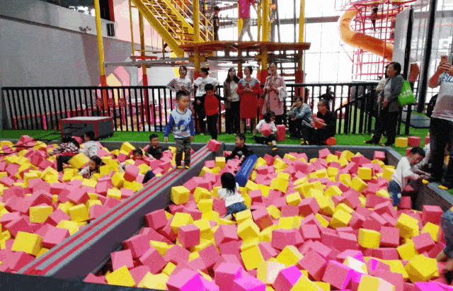 单次低至￥199全天不限时畅玩乐图空间带你逃离地球表面减压甩汗疯狂