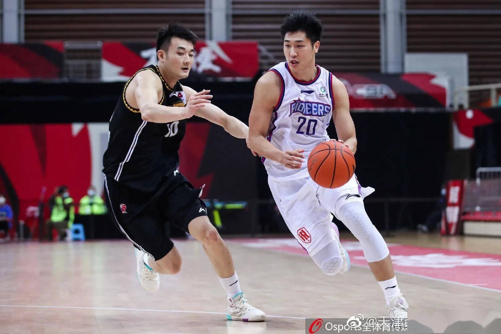 天津荣钢男篮两年b类合同续约3名主力球员,干的漂亮