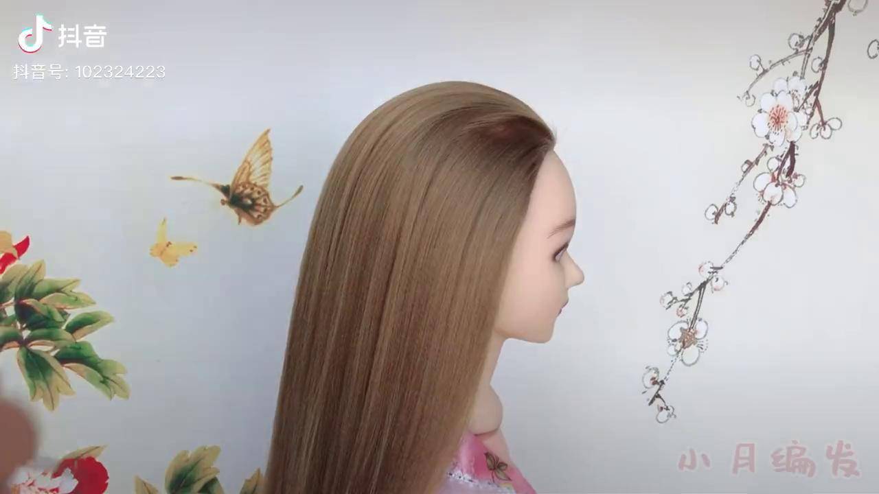 桃心髻妇女发式明朝初期延续前朝发型当年的流行发型