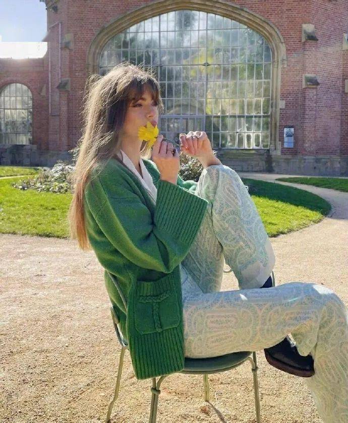 夏末秋|真人示范 | 夏末秋初，不同颜色这样穿，时髦高级还显白！