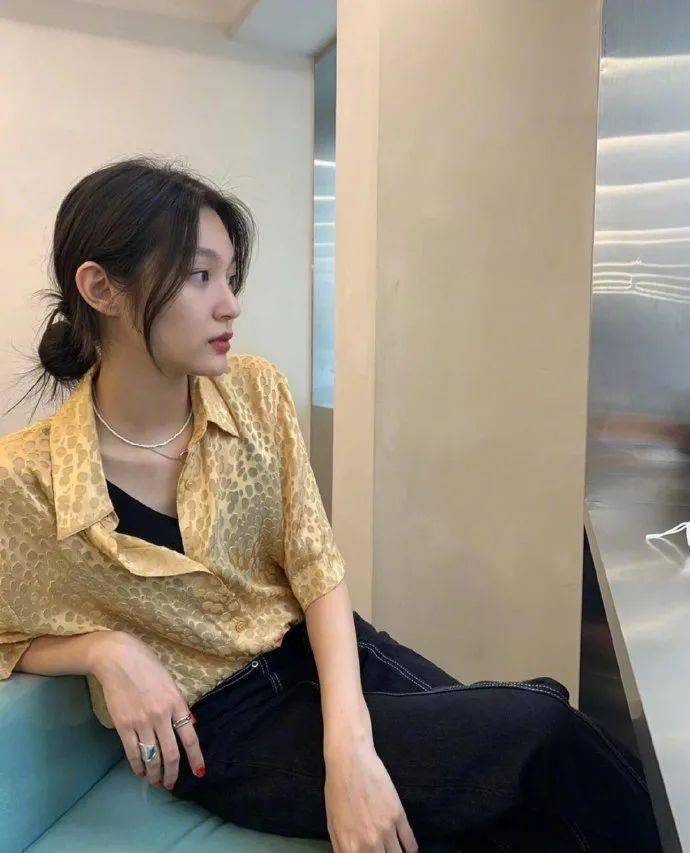 夏末秋|真人示范 | 夏末秋初，不同颜色这样穿，时髦高级还显白！