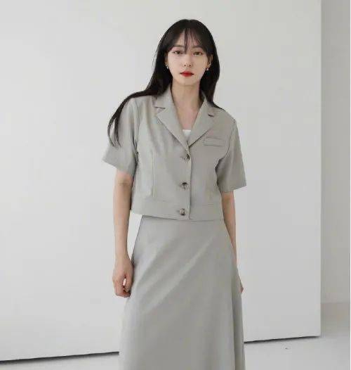 夏末秋|真人示范 | 夏末秋初，不同颜色这样穿，时髦高级还显白！