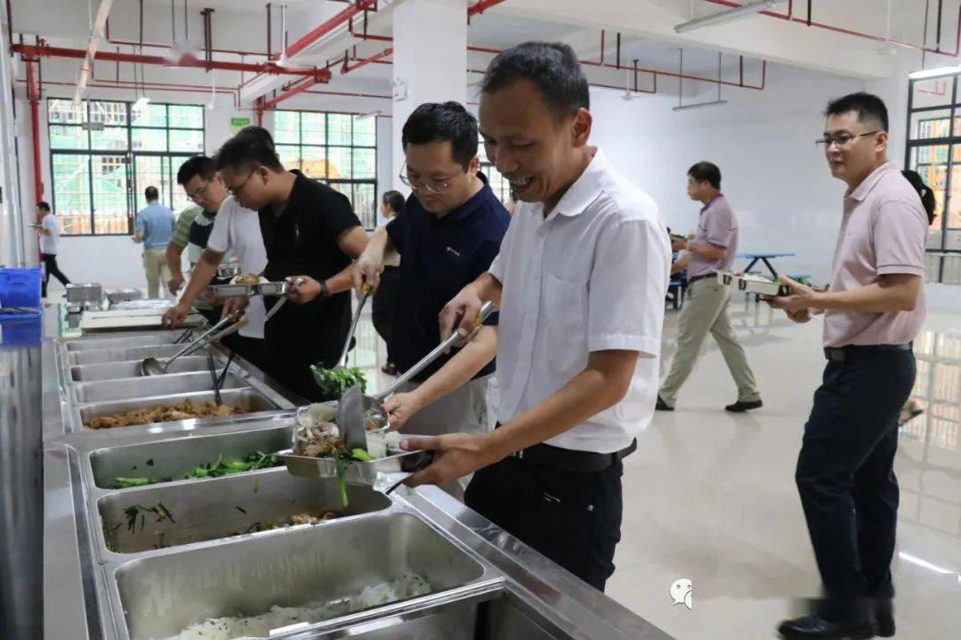 开学在即马山县第三高级中学准备好了