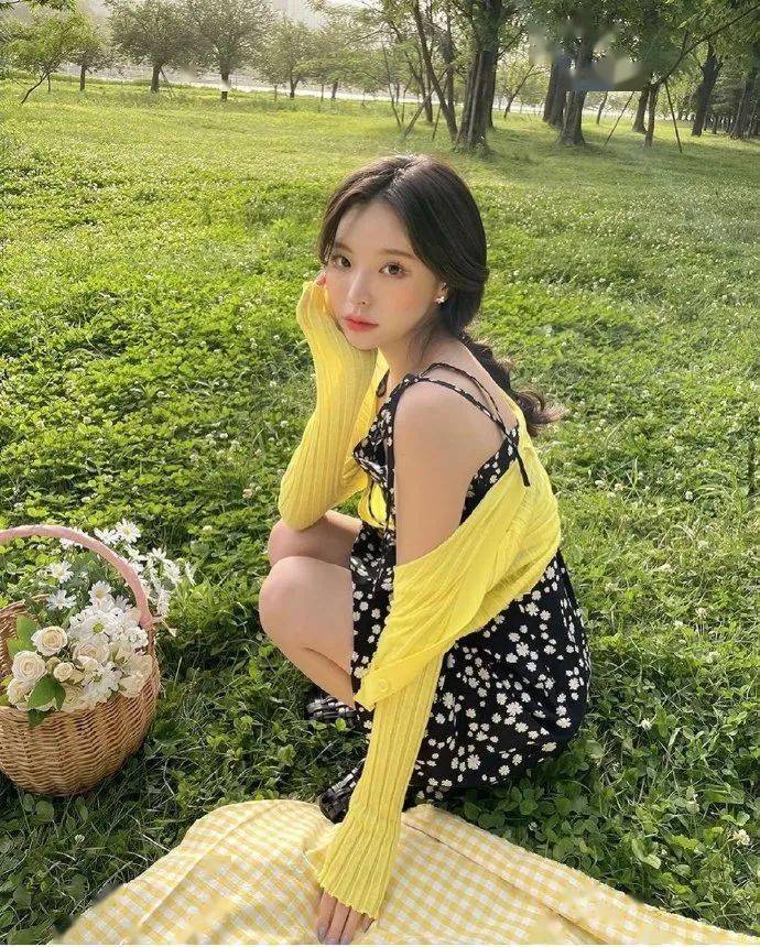 夏末秋|真人示范 | 夏末秋初，不同颜色这样穿，时髦高级还显白！