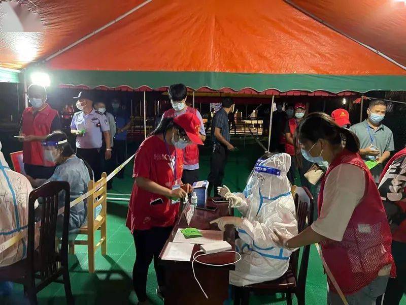 同心抗疫高邮市总工会赴界首子婴增援第二轮全员核酸检测