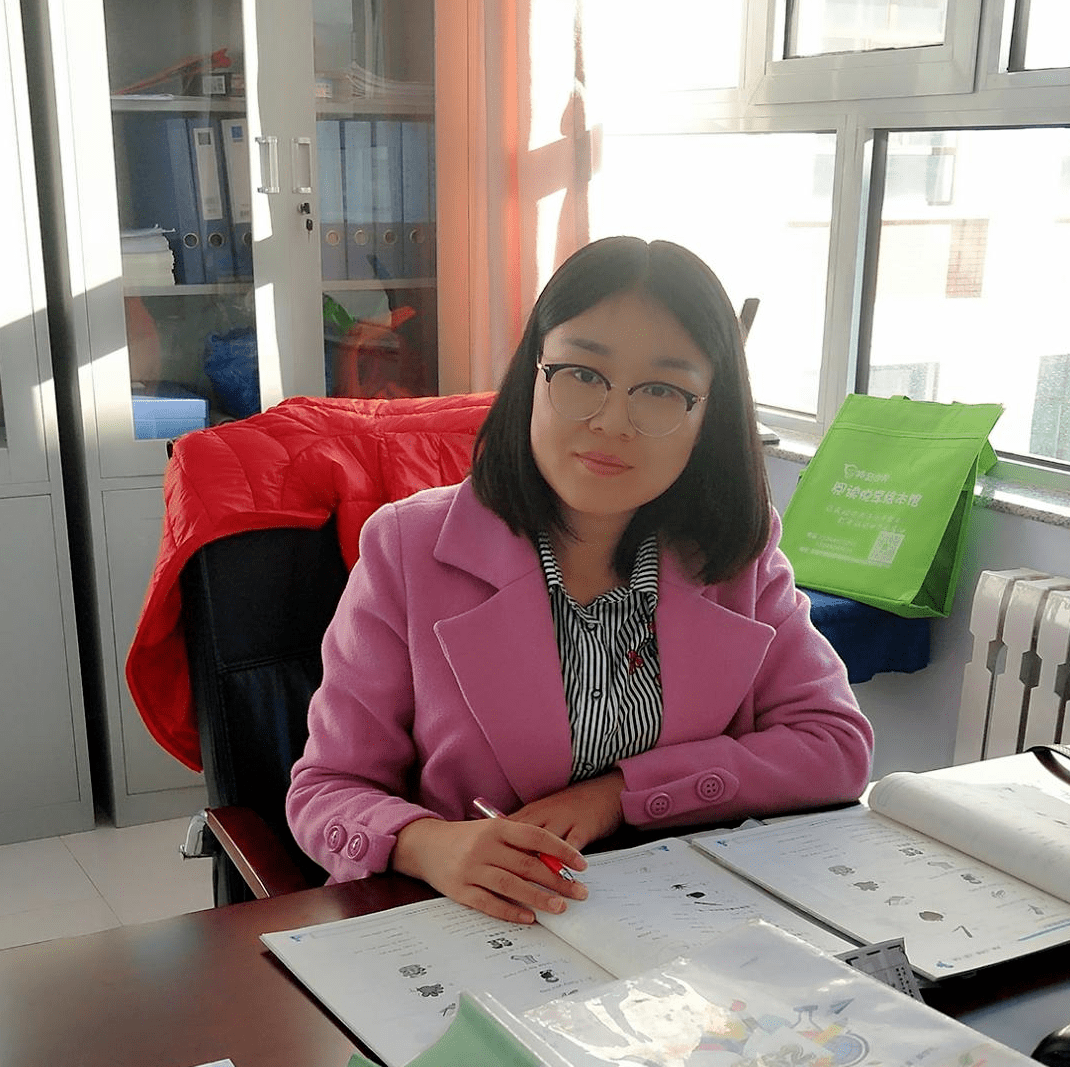 全市"优秀教师"推荐人选准格尔旗薛家湾第十小学教师 王彩霞王彩霞