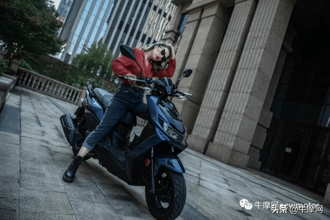 图片分享可见三阳crox rx小钢侠确实具有超强性价比,如果你厌倦了千篇