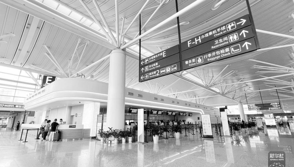 机场大厅 fe980172fceb45e2a3bcb62e83fc8dae.png