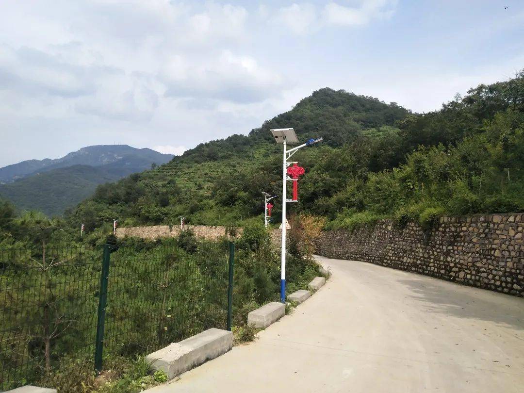 山东庄镇学党史办实事路灯升级改造明靓又暖心