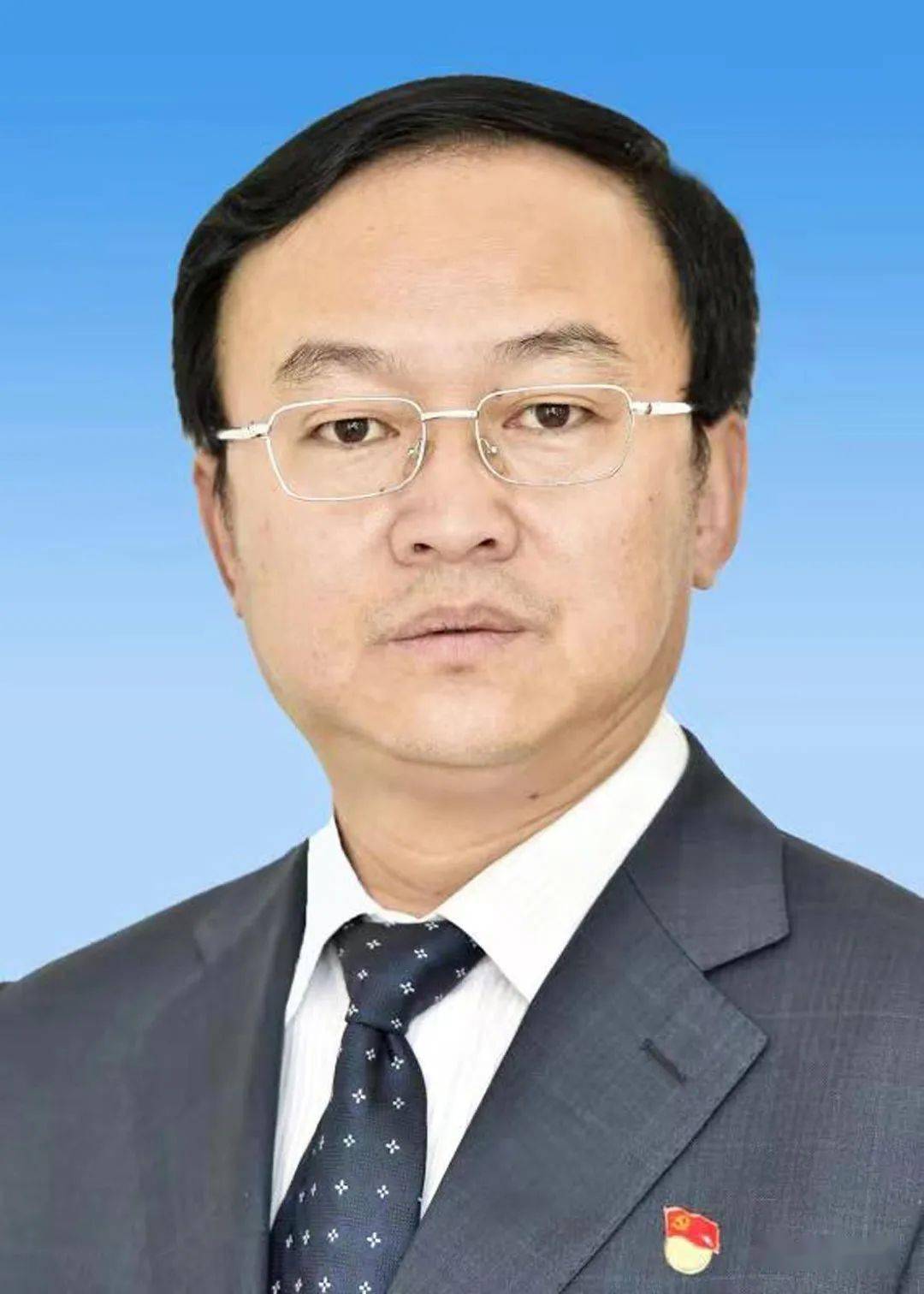 主任:主任:陈东昌海北藏族自治州第十五届人民代表大会常务委员会主任