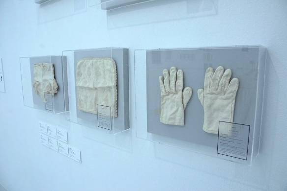 眼睛|店里出现「疑似穿过的内衣」：怀疑眼睛的小型陶艺展