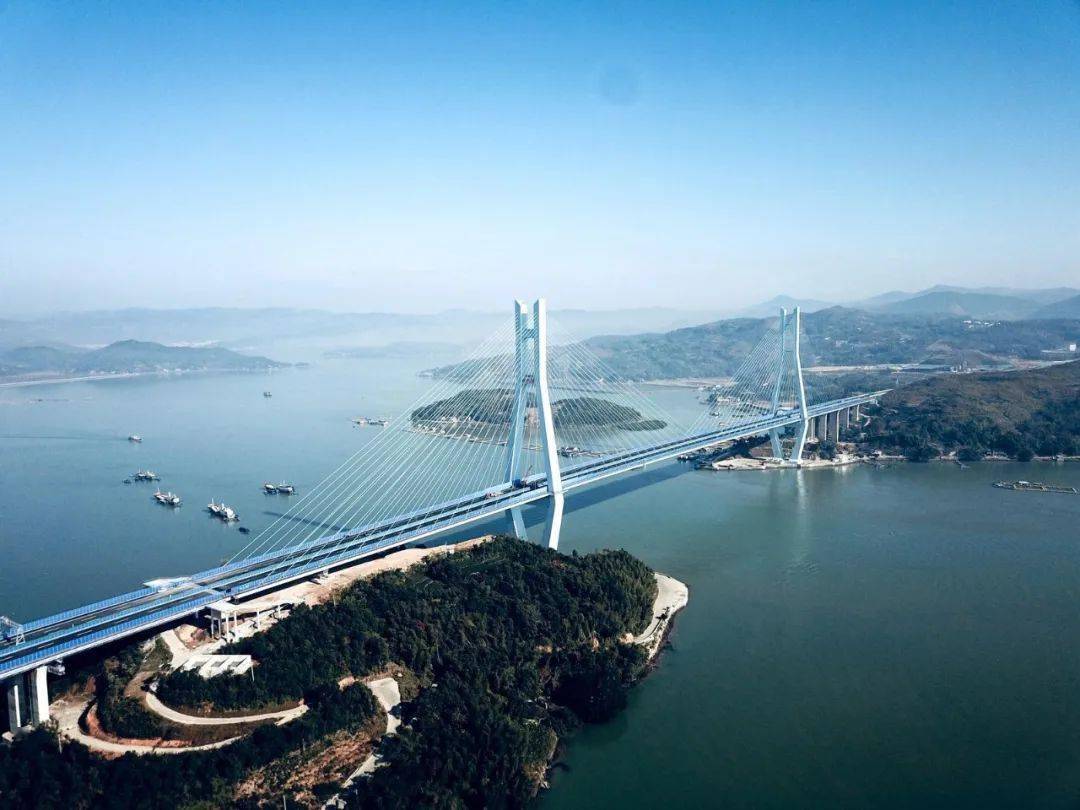 福建日报专访黄祥谈厅长争创交通强国先行区为建设新福建当好先行