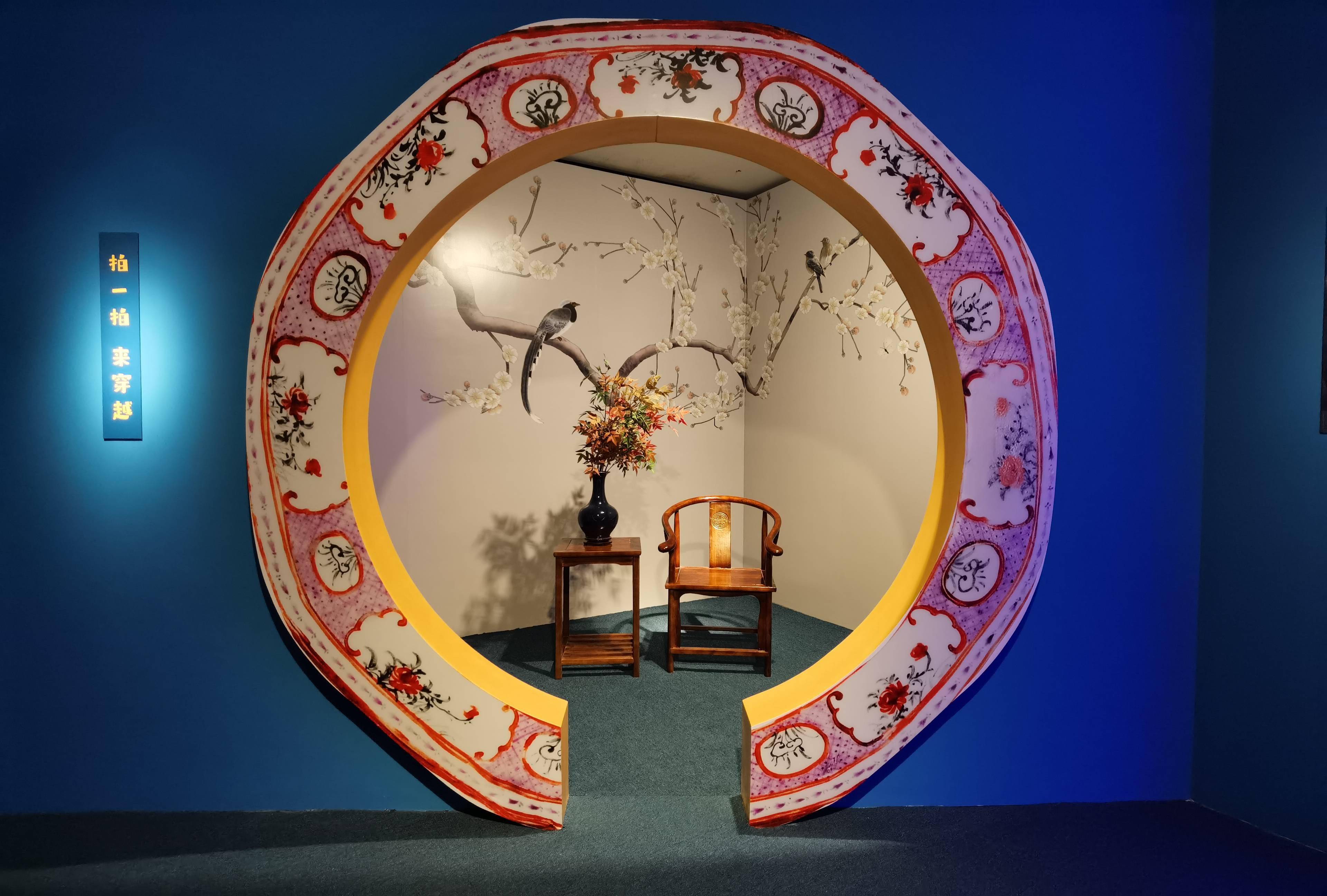 展览现场除了有精美的文物展品,雅致的观展环境,上海市历史博物馆