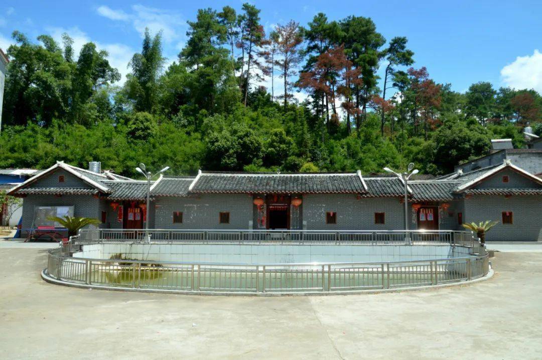 乡村振兴桂岭镇进民村生态优美产业兴村风文明百姓富