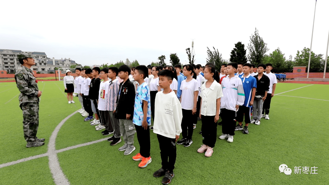 神兽归笼开学第一天枣庄这些新校园迎来首批小萌新