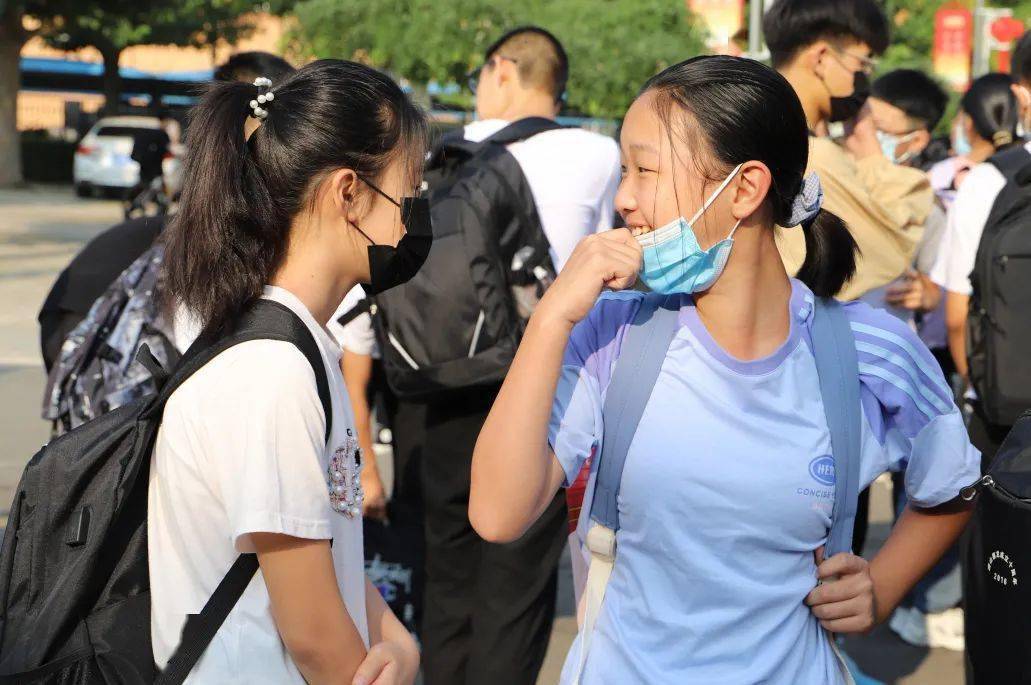 张家口市宣化二中唐山市乐亭三中假期生活抓紧时间聊一聊见到老师和