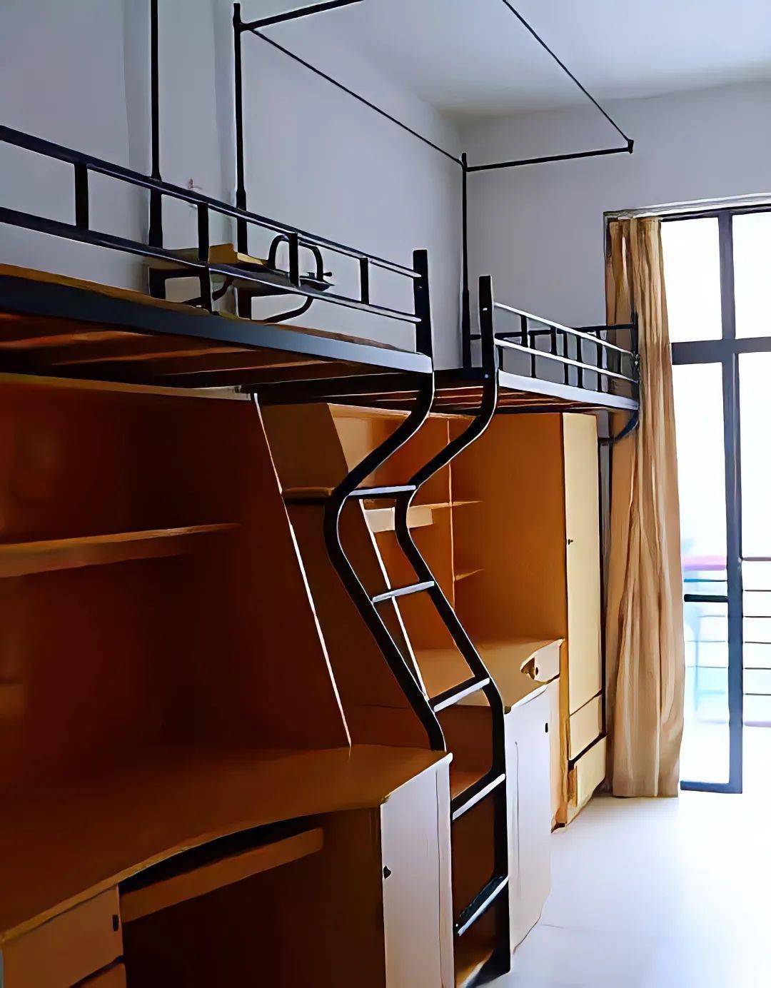 安徽绿海商务学院寝室图片