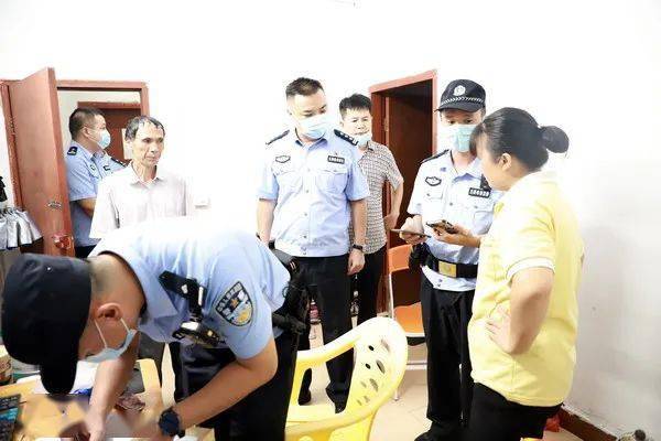 新丰县副县长,县公安局党委书记,局长陈征明多次深入一线,参与开展