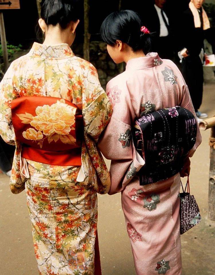 日本人穿衣多讲究女人穿和服男人西装革履东方美的最佳代言