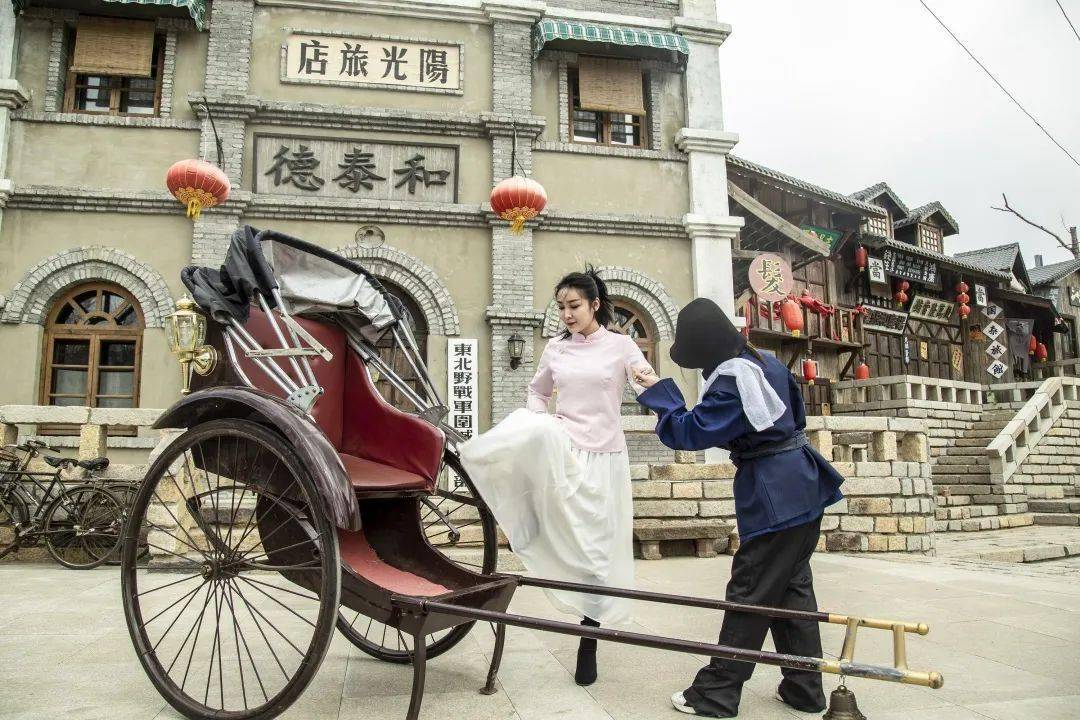 快收藏好这份节目单↓↓↓《民国风云》《港风·年代秀》《那些年·舞