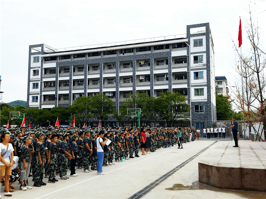 桂林中学初中部图片图片