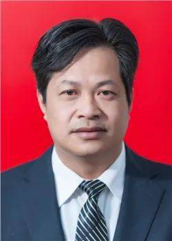 当湖街道通界村党总支书记毛建明02他积极开展履职实践,深入社会,关注