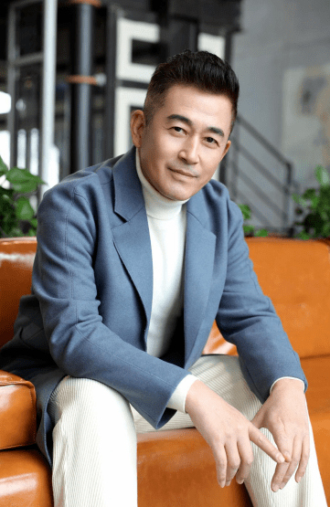 当王志飞遇到高明远,刷脸还是刷内味?揭秘《扫黑风暴》戏外戏