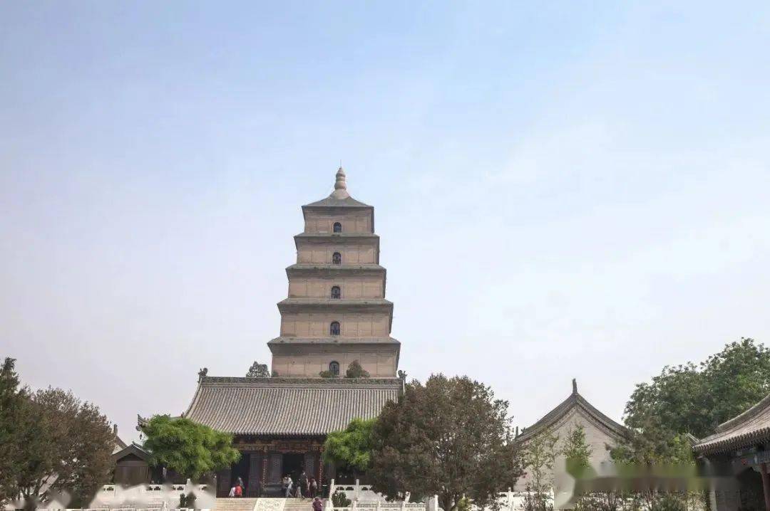 【地理视野】如何欣赏寺庙?从历史,地理和环境看懂佛寺建筑,附中国寺庙千古绝联,真正的大智慧!_佛塔