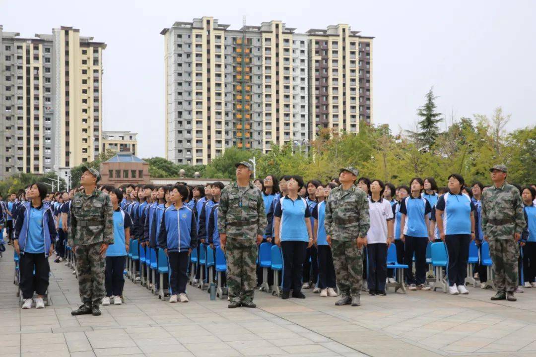 浩然少年气沙场秋点兵龙口一中2021级新生军训圆满结束