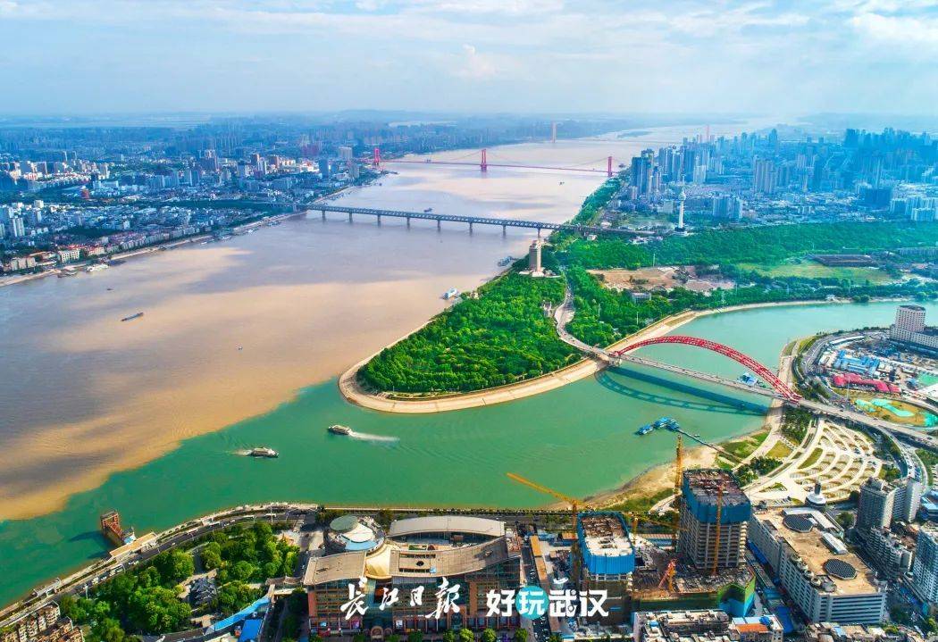 解锁武汉60年巨变_沿江大道