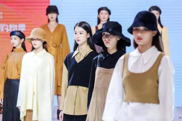 品牌|【】深圳购物季|时尚消费节启动：上百家品牌、超百场秀全城联动，再掀购物高潮！