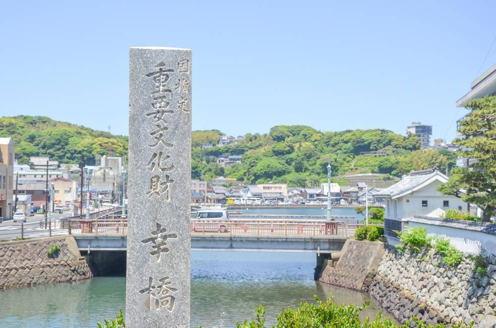 日本小众冷门景点,这个海边城市竟然还有一个堡垒_平户城