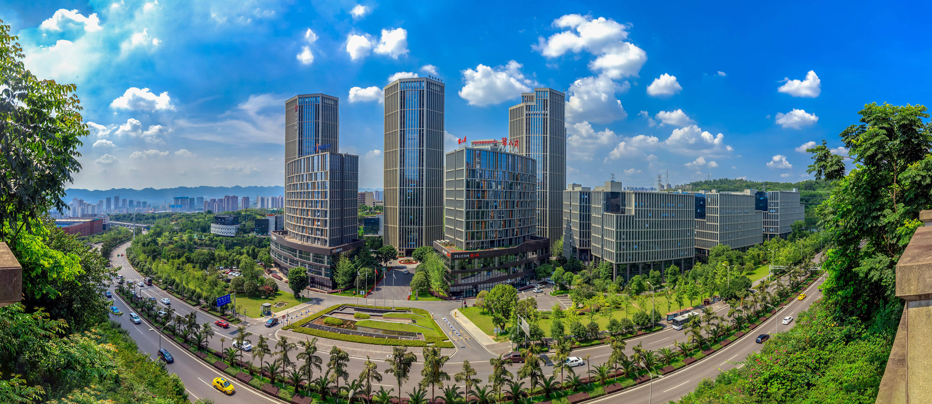 中国(重庆)自由贸易试验区内的重庆两江新区数字经济产业园全景图