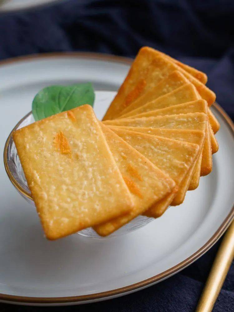 冲鸭|【992 | 分享】追剧必备!6盒超值日式网红岩烧芝士脆,只需34.5!囤囤囤!