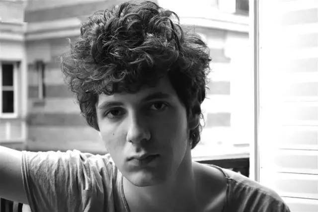 新作|新作入围威尼斯，与这位“法国版甜茶”聊聊电影