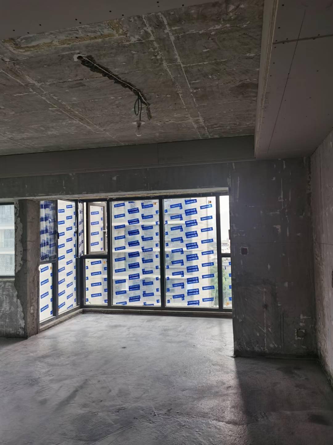 成都电建锦园装修施工现场实拍图丨小河提醒:主材购买靠自己