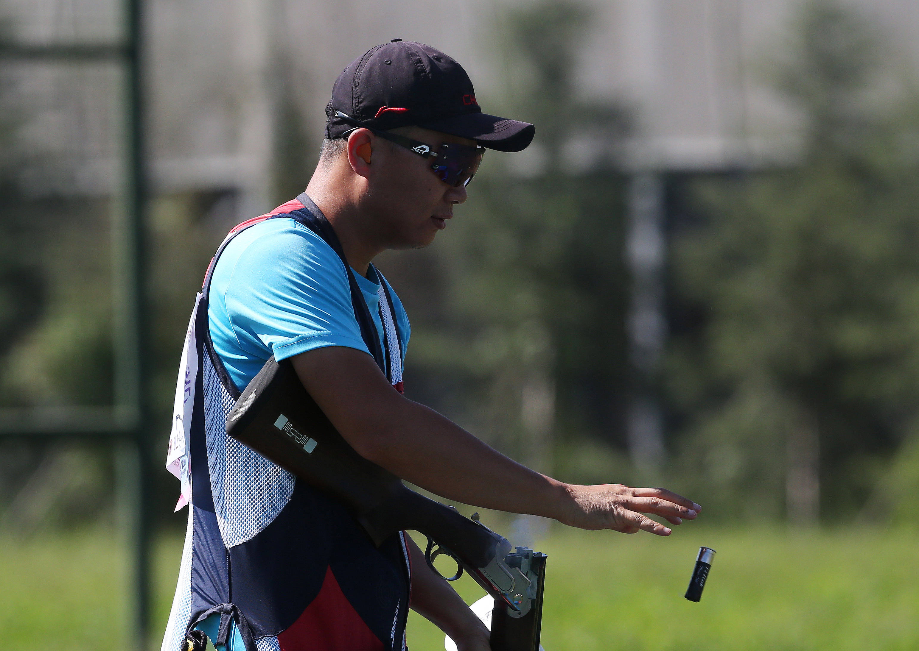 射击男子飞碟多向赛况