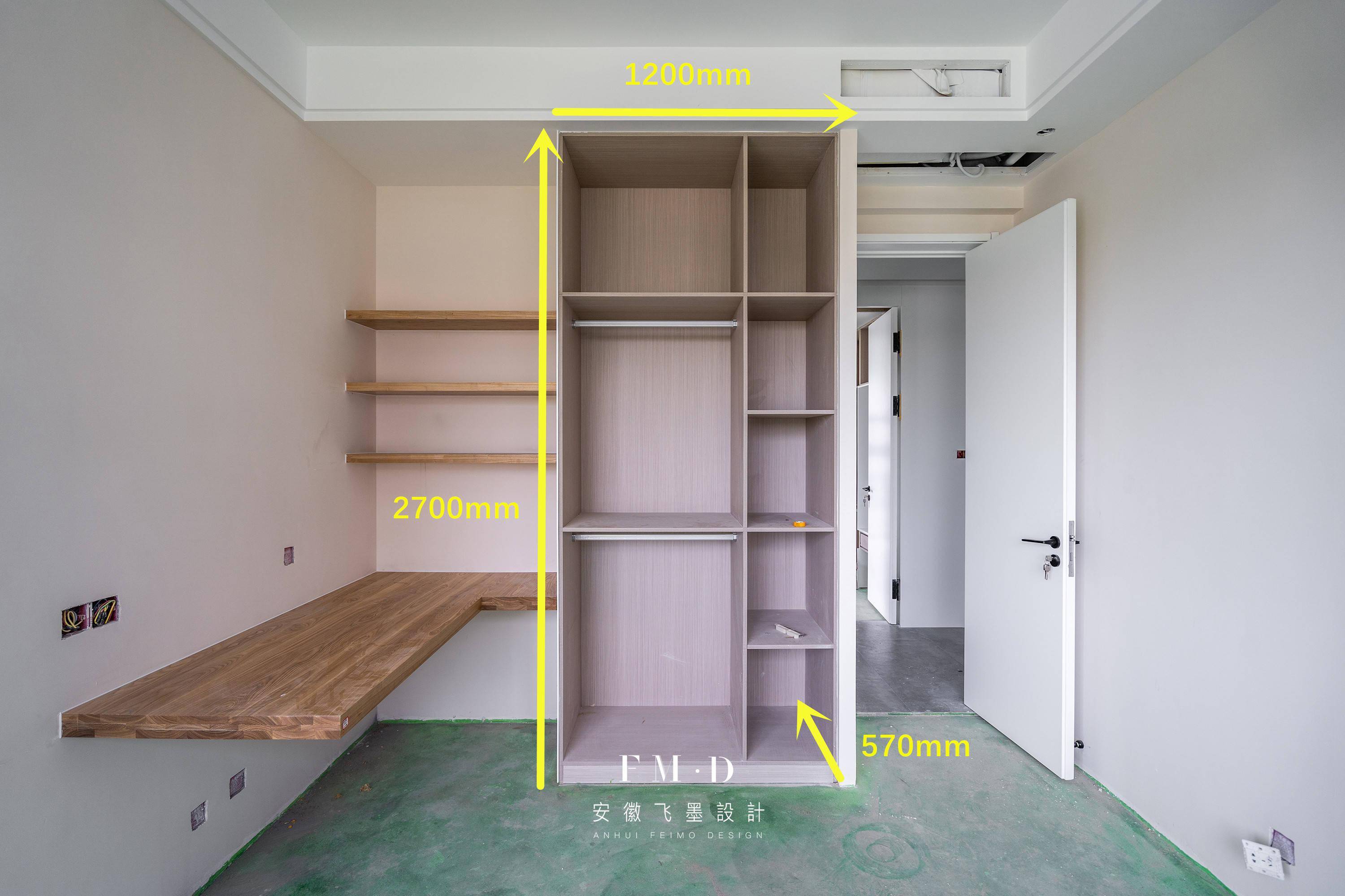 她给卧室柜子只打一半,侧边内部往外延伸l型悬空木板,专属自己的独立