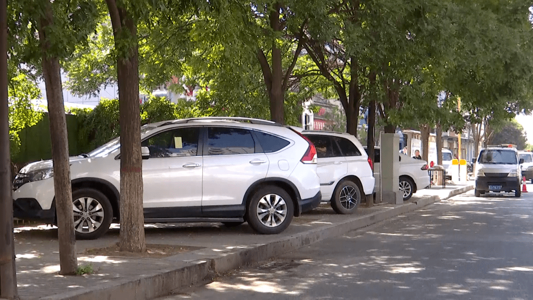 乱停乱放整治进行时 这四条街道一百多辆车被处罚