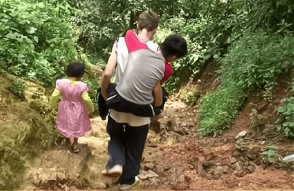 教师节到了,有谁还记得这位感动中国的"洋老师"?_卢安克