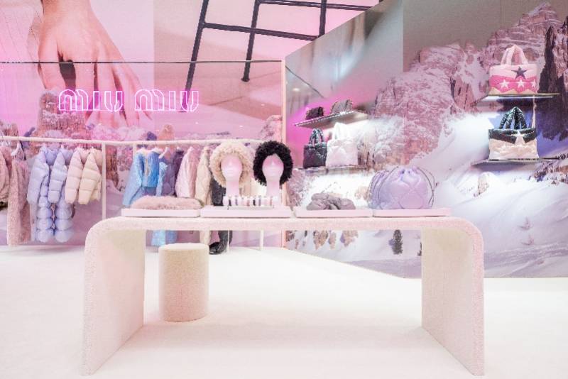 雪山|Miu Miu雪山俱乐部限时店亮相深圳万象城