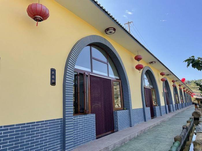 启动仪式后,与会人员实地观摩了美丽乡村车道岭村聚福园窑洞民俗山庄